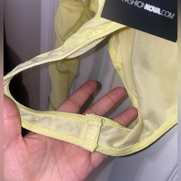 NWT- YELLOW RUCHED BODYSUIT- SZ 1X - Picture 11 of 12